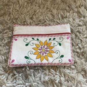 Vintage Embroidered Coin Purse Makeup Bag Floral